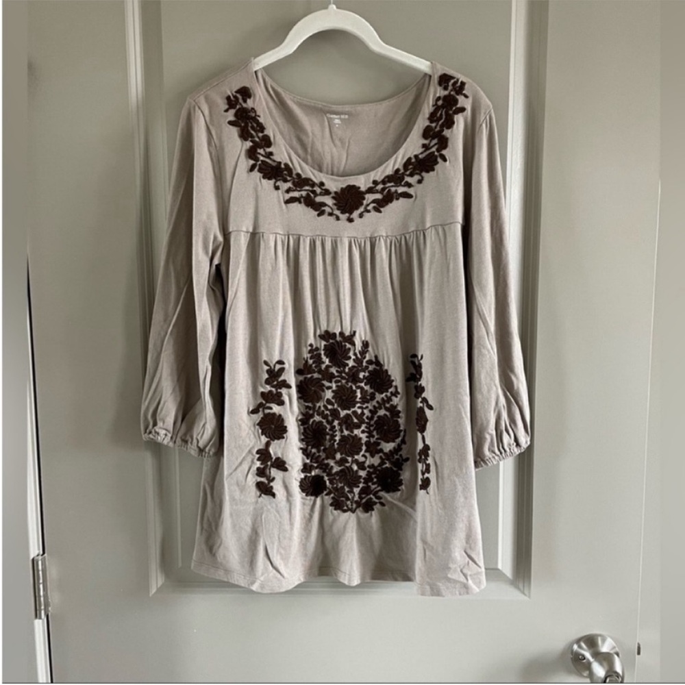 Garnet Hill embroidered flows tunic top, 3/4 sleeve.